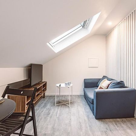 Le Coquet Logement Climatise Face A La Cathedrale - 3G Реймс Экстерьер фото