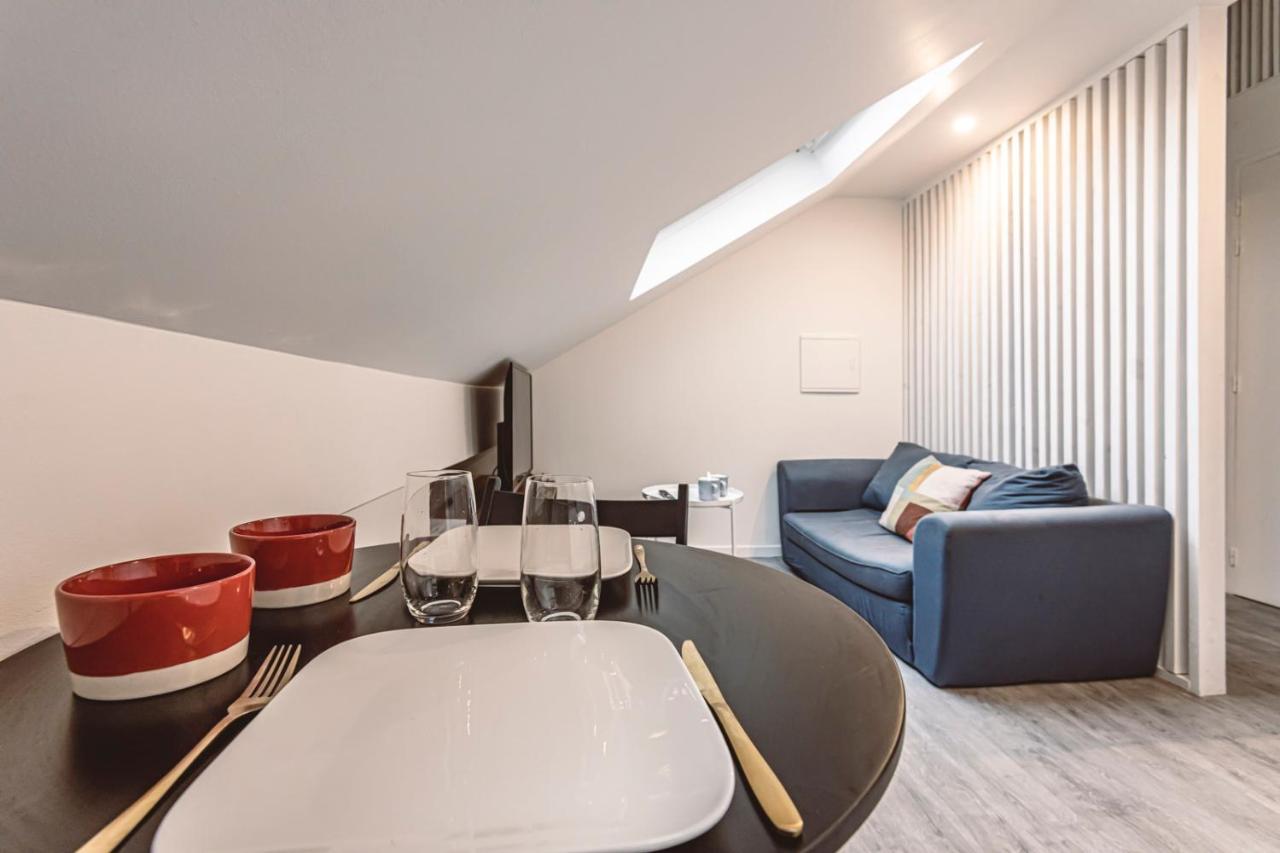 Le Coquet Logement Climatise Face A La Cathedrale - 3G Реймс Экстерьер фото