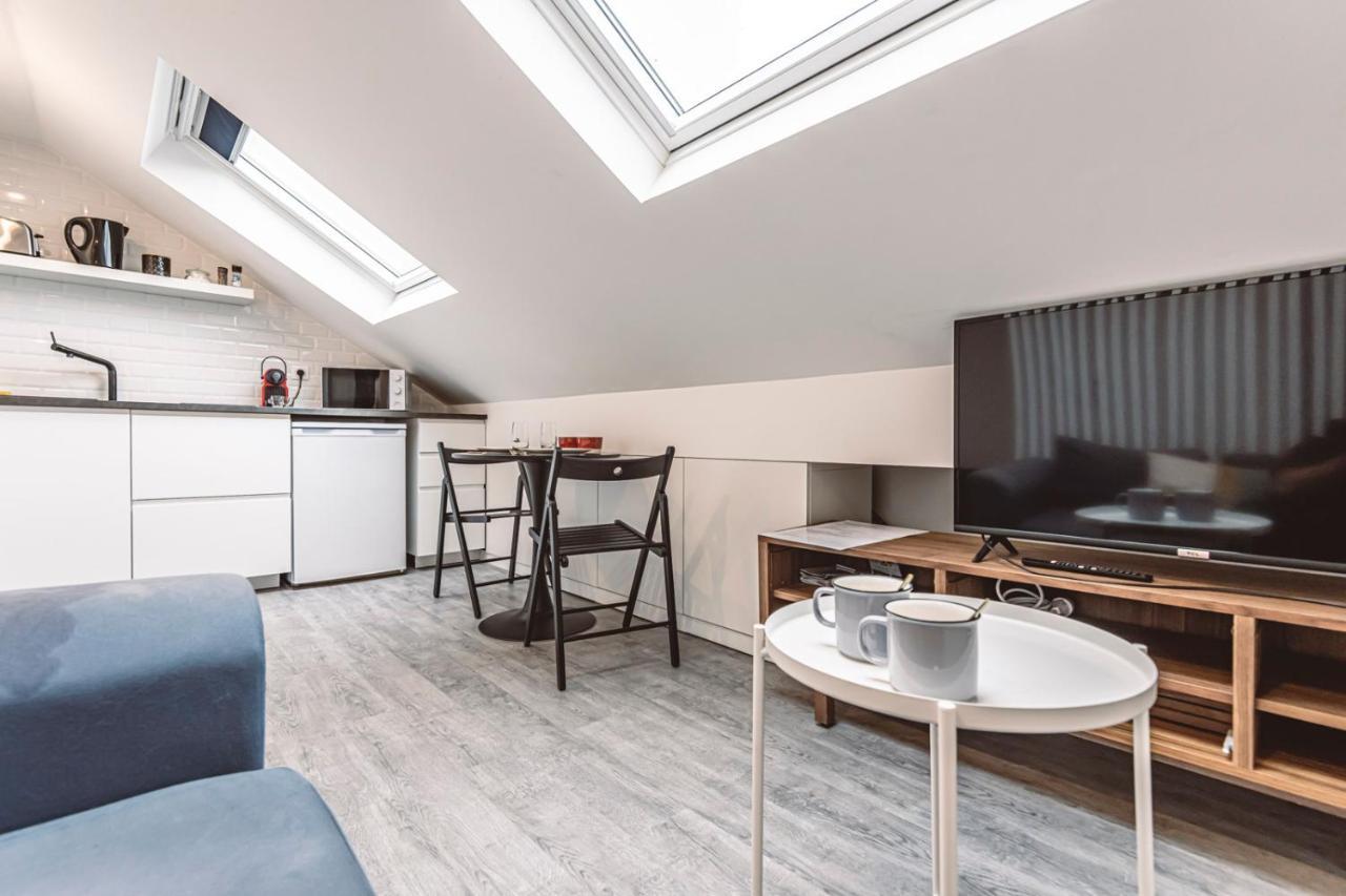 Le Coquet Logement Climatise Face A La Cathedrale - 3G Реймс Экстерьер фото