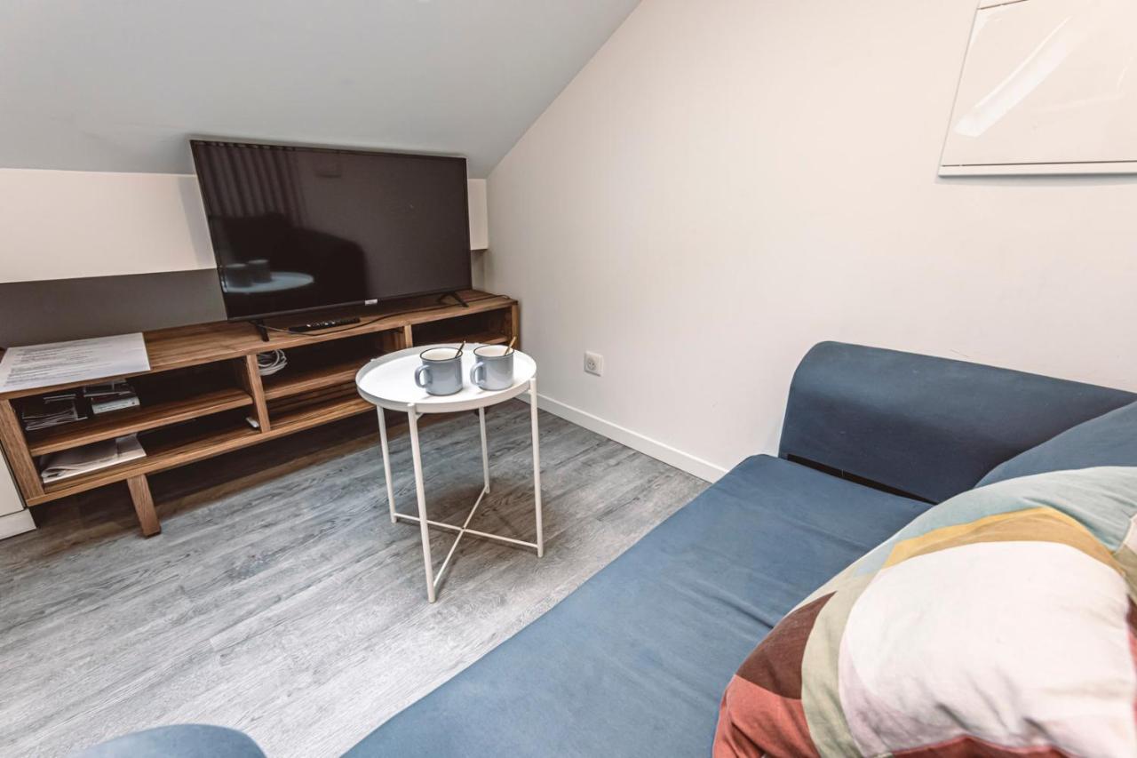 Le Coquet Logement Climatise Face A La Cathedrale - 3G Реймс Экстерьер фото